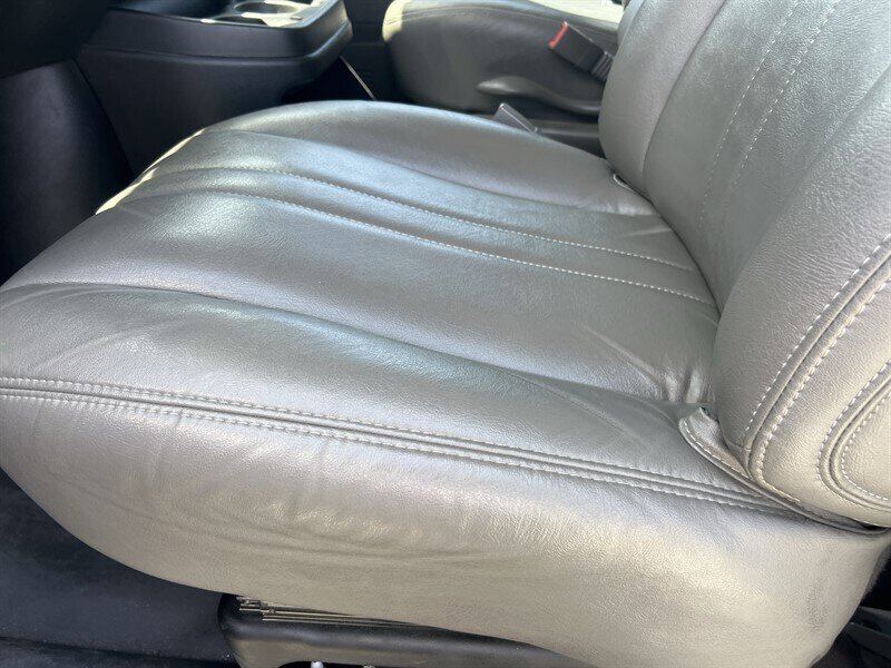 Used 2023 GMC Savana 2500 w/ Driver Convenience Package RWD image 16