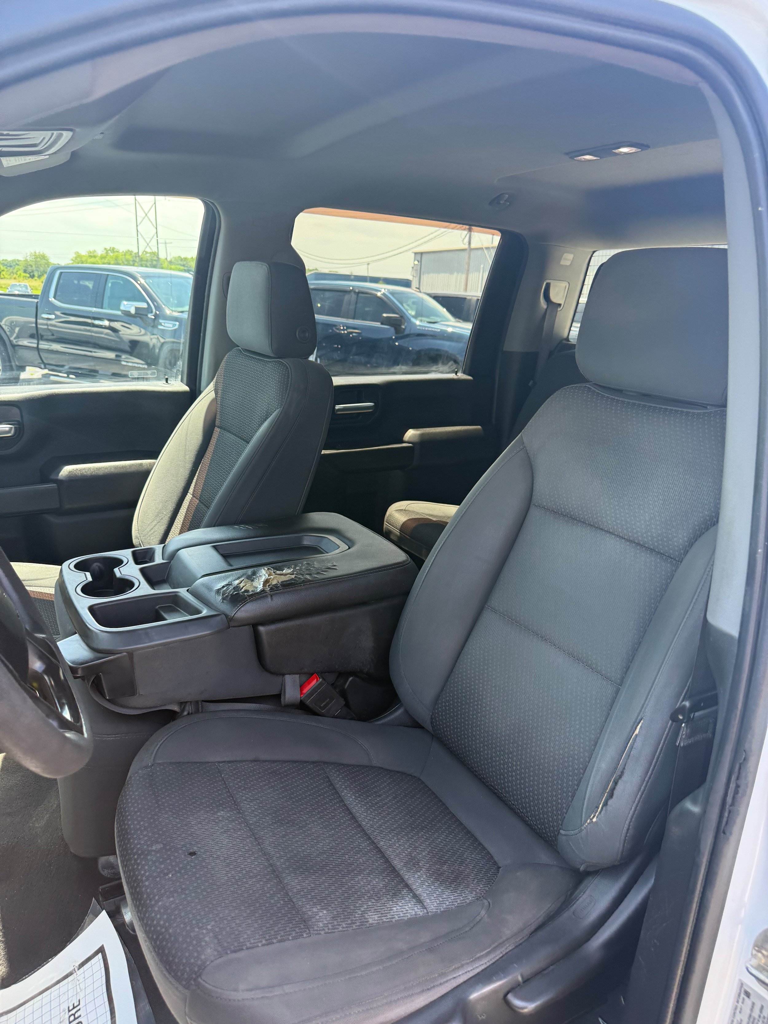 Used 2020 Chevrolet Silverado 2500 Custom w/ Custom Value Package AWD/4WD image 10