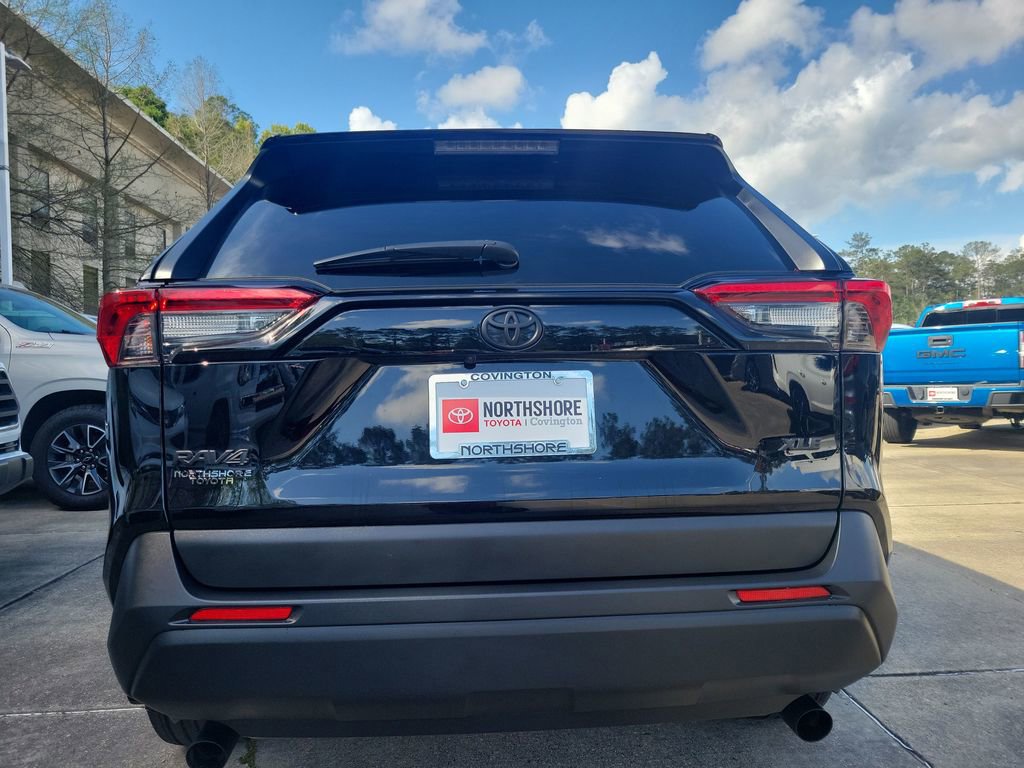 Certified 2025 Toyota RAV4 XLE Premium FWD image 4