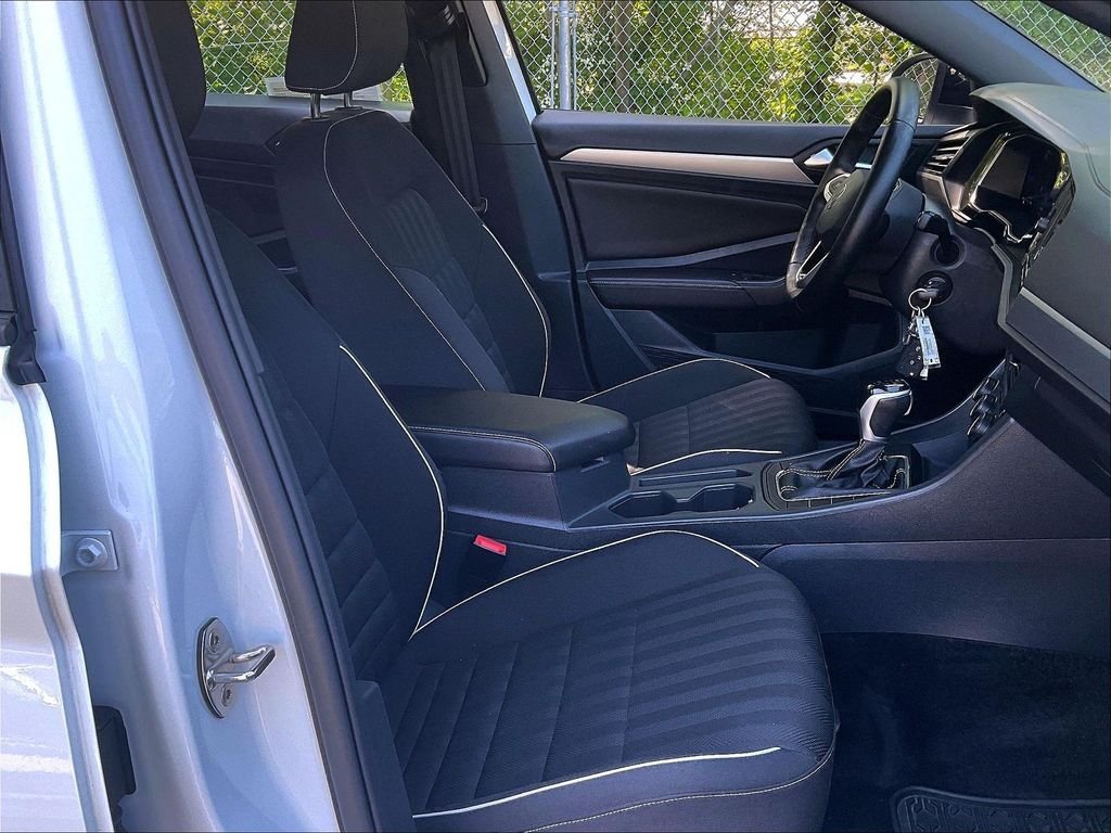 Certified 2023 Volkswagen Jetta Sport FWD image 11