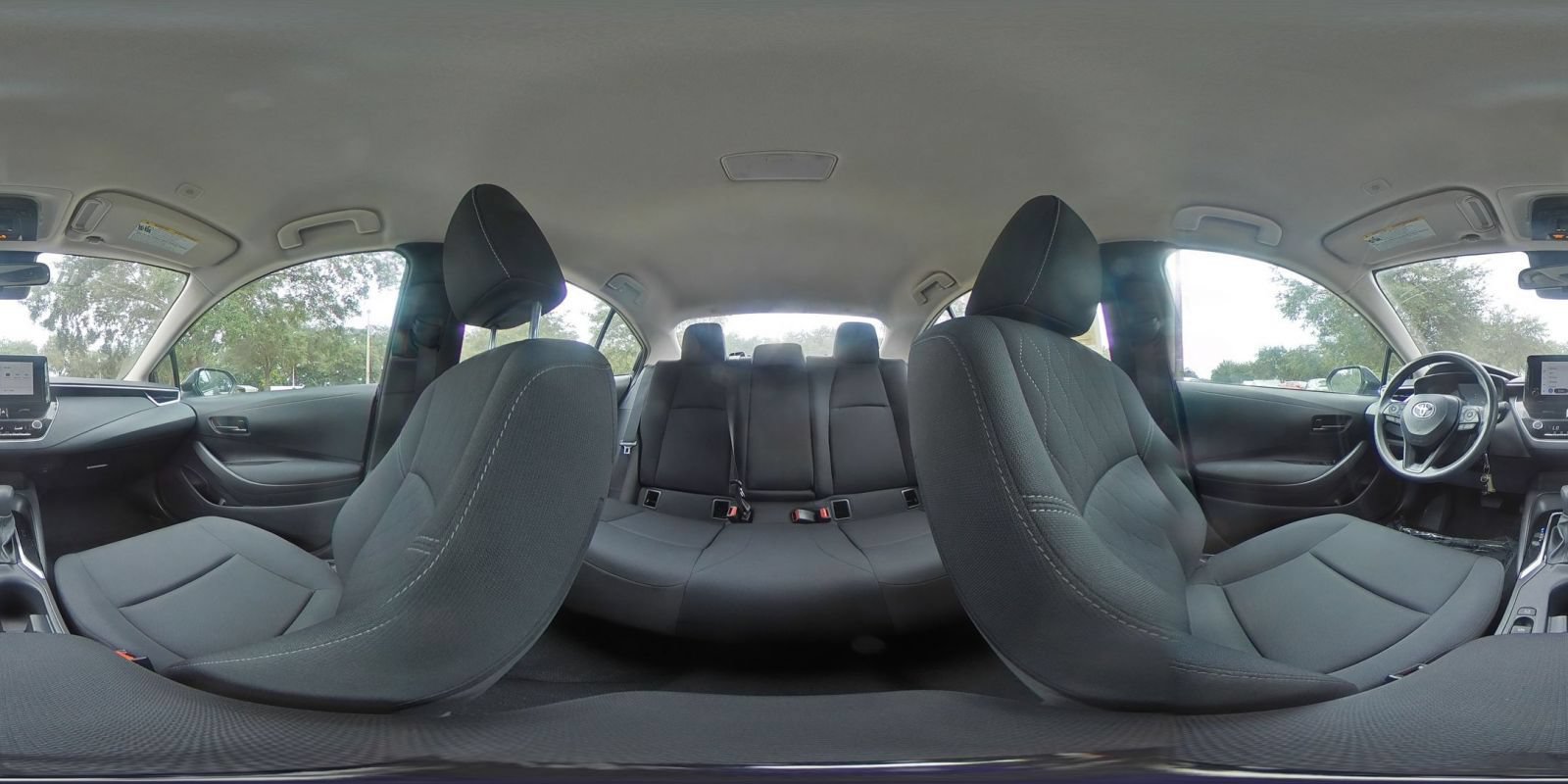 Used 2025 Toyota Corolla LE FWD image 39
