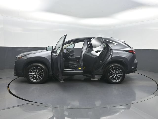 Used 2023 Lexus NX 250 FWD w/ Towing Package (2000 Lbs) image 38
