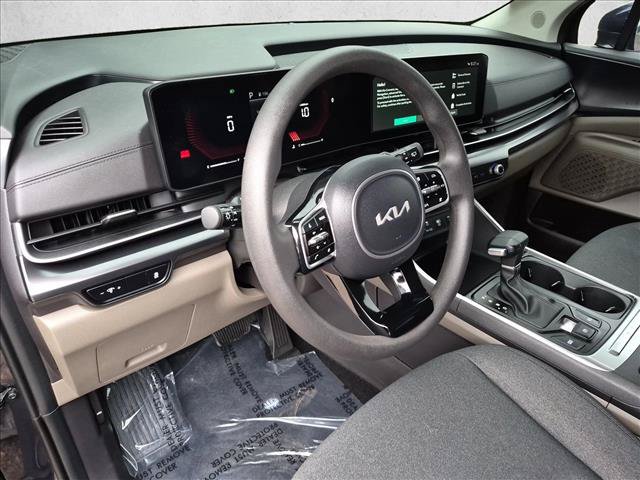 Used 2026 Kia Carnival LX FWD image 15