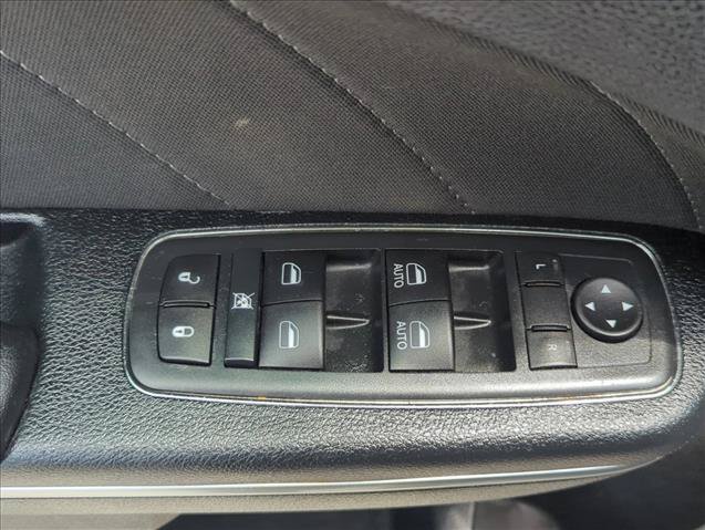 Used 2016 Dodge Charger SXT w/ Navigation & Travel Group AWD/4WD image 11