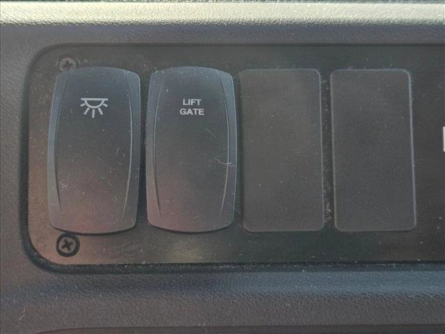 Used 2021 Ford E-450 and Econoline 450 Super Duty w/ Power Windows & Locks Group image 17