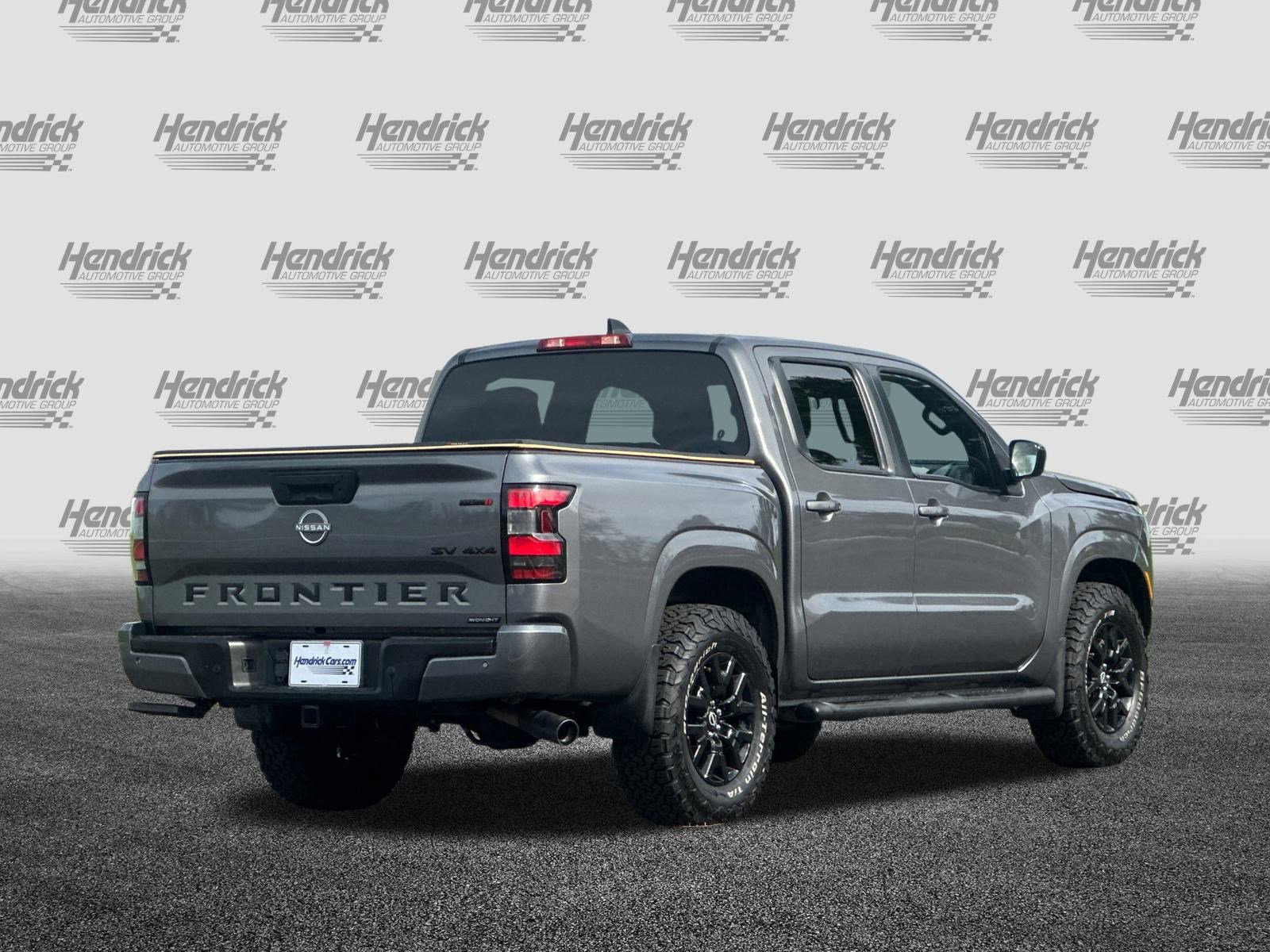 Used 2023 Nissan Frontier SV w/ Midnight Edition Package image 5