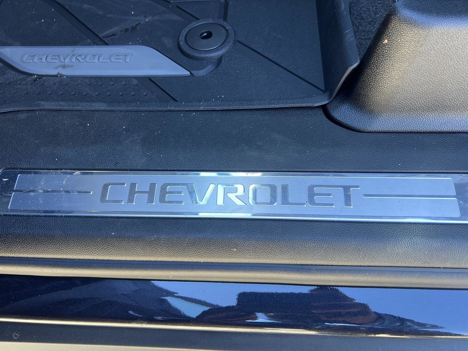 New 2026 Chevrolet Suburban Premier image 29