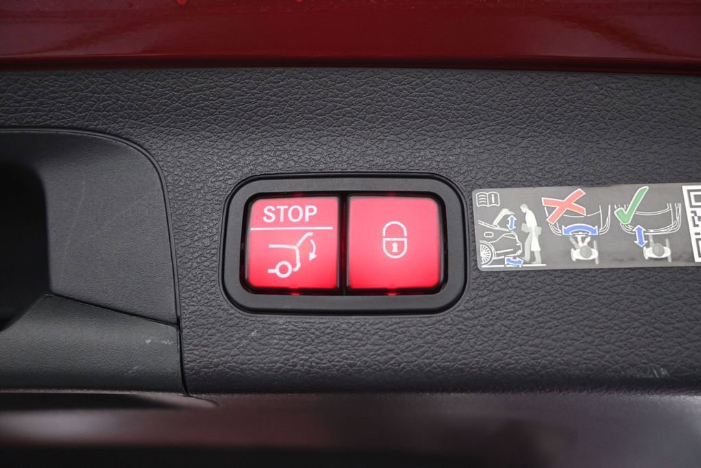 Used 2022 Mercedes-Benz GLS 450 4MATIC image 39