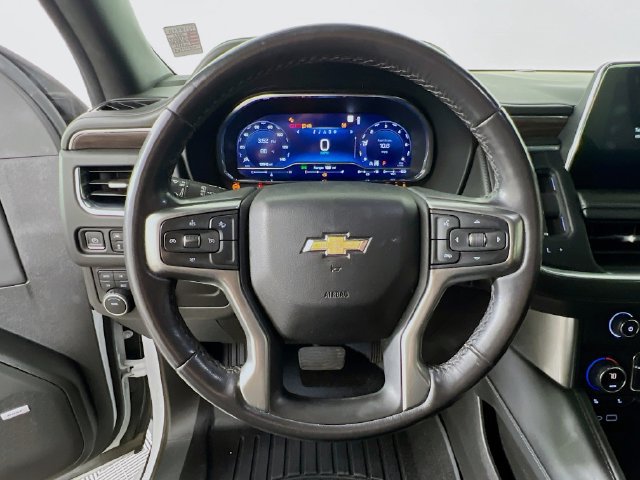 Used 2022 Chevrolet Suburban LT AWD/4WD image 12