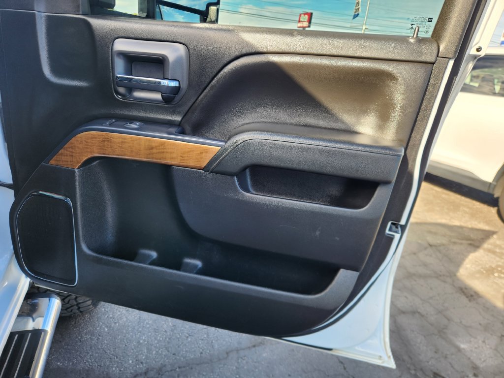 Used 2019 Chevrolet Silverado 2500 LTZ w/ Custom Sport Edition AWD/4WD image 12