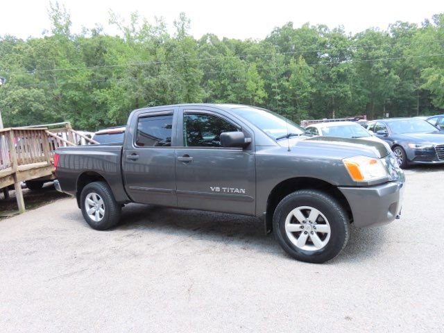 Used 2009 Nissan Titan SE w/ SE Drivers Convenience Pkg image 5