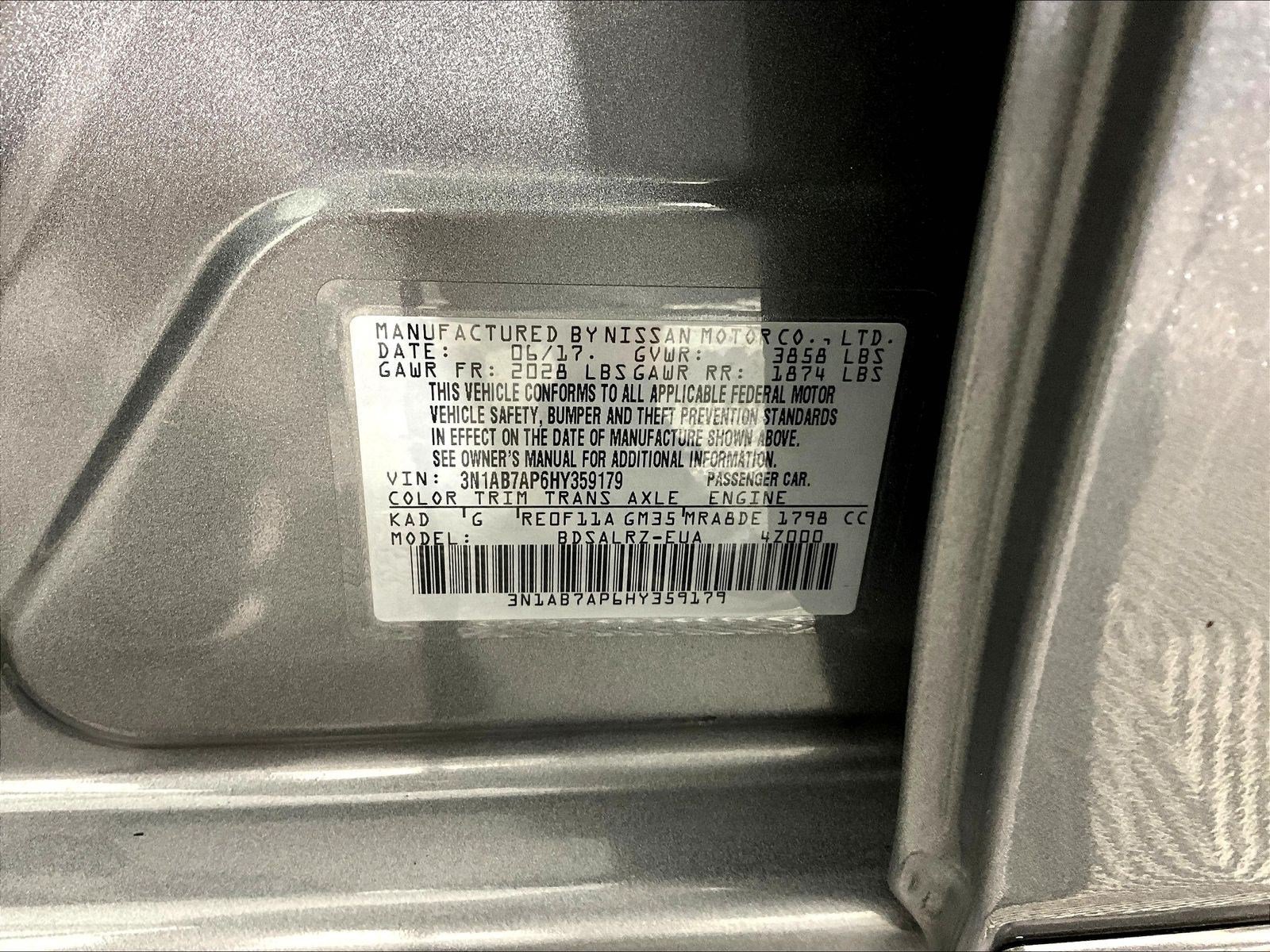 Used 2017 Nissan Sentra SR w/ Driver's Assist Package FWD image 19