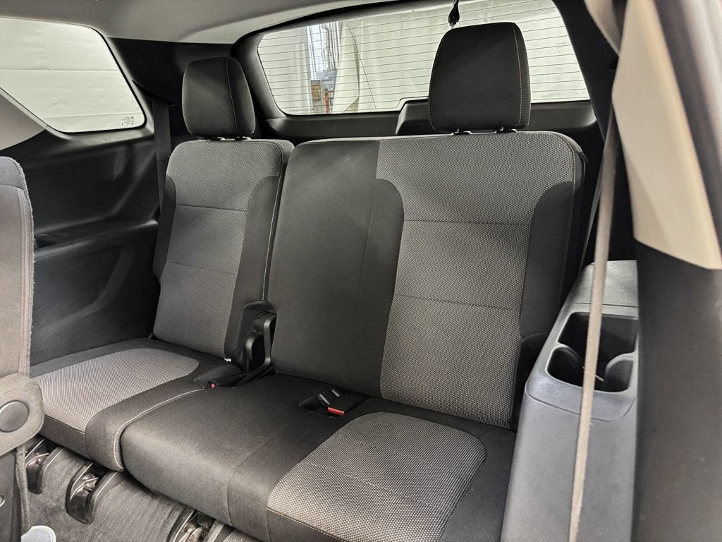 Used 2021 Chevrolet Traverse LT FWD image 11