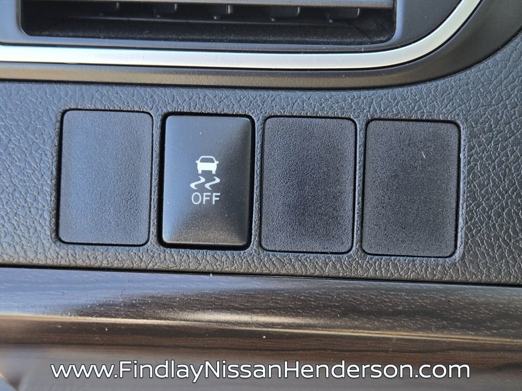 Used 2015 Toyota Camry LE FWD image 24