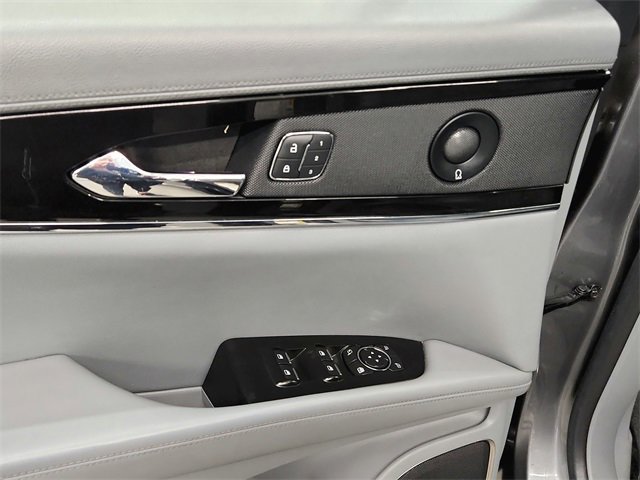 Used 2021 Lincoln Nautilus Reserve image 28