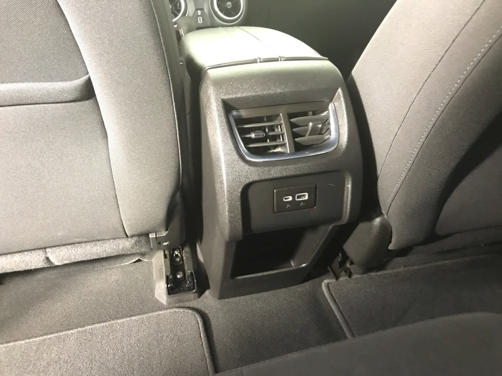 Used 2022 Chevrolet Blazer LT image 28