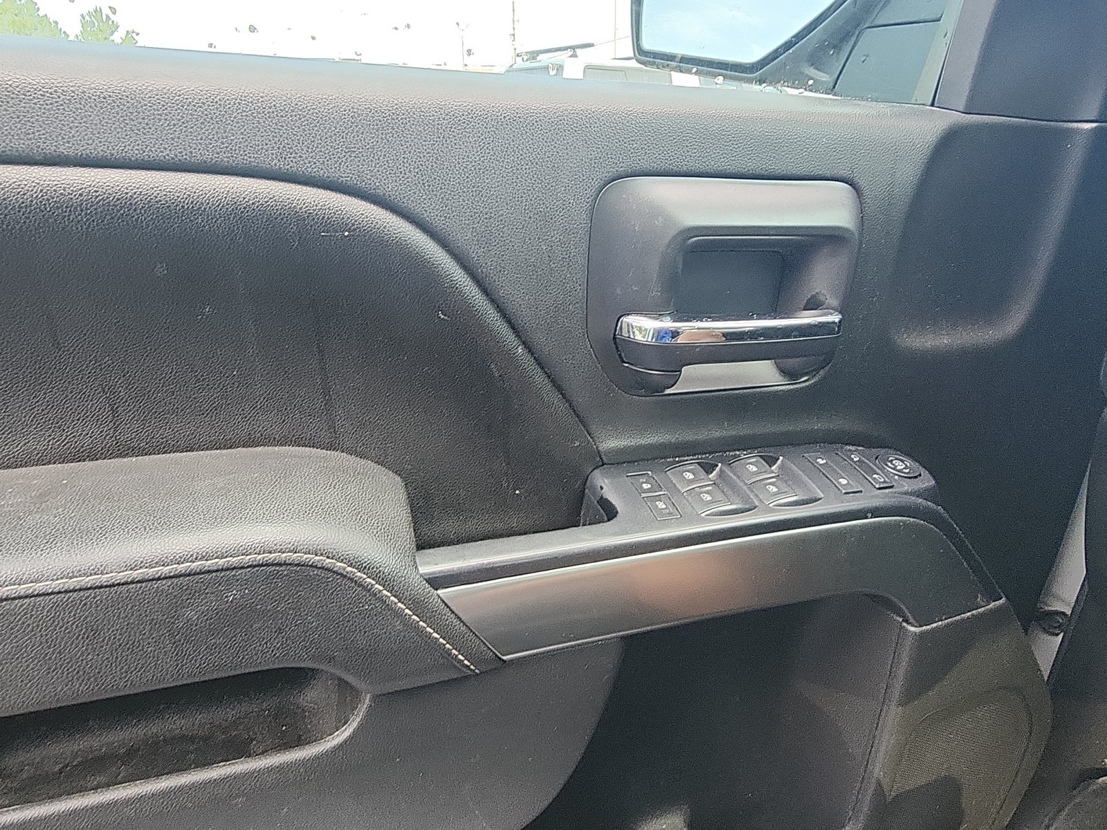 Used 2015 Chevrolet Silverado 1500 LT w/ All Star Edition AWD/4WD image 15