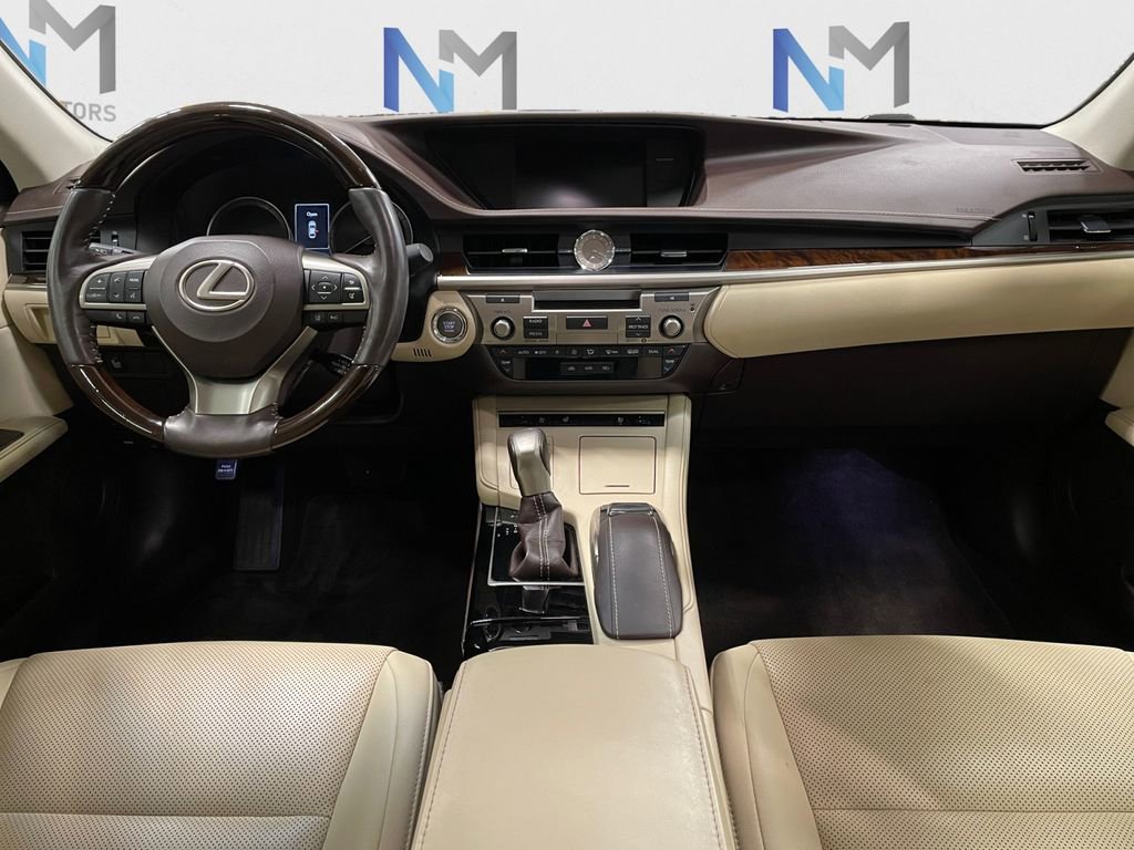 Used 2017 Lexus ES 350 image 10