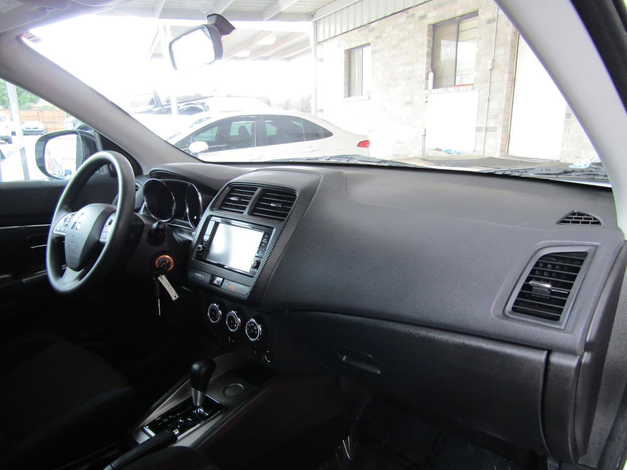 Used 2018 Mitsubishi Outlander Sport ES FWD image 10