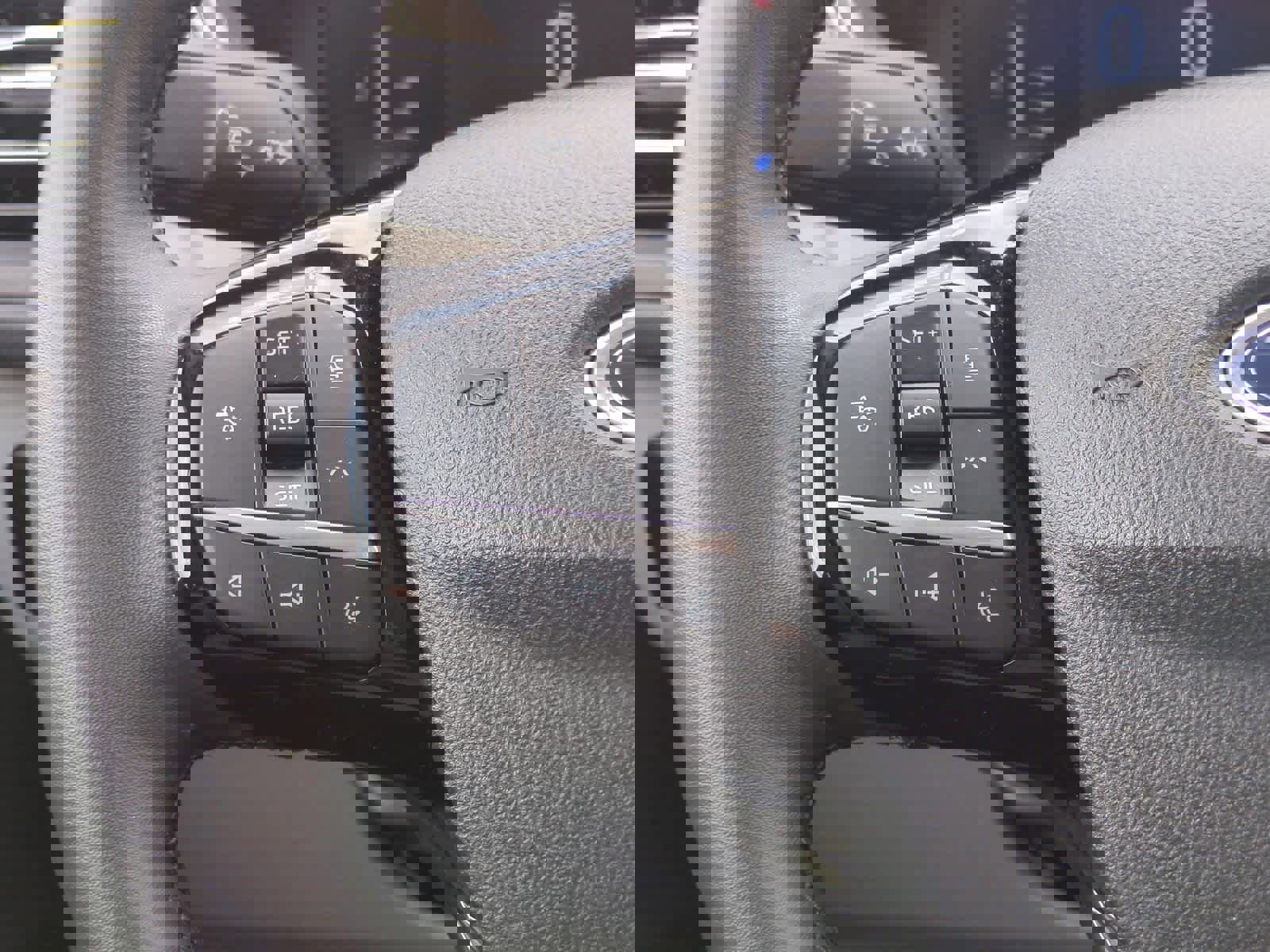 Used 2024 Ford Escape SE image 23