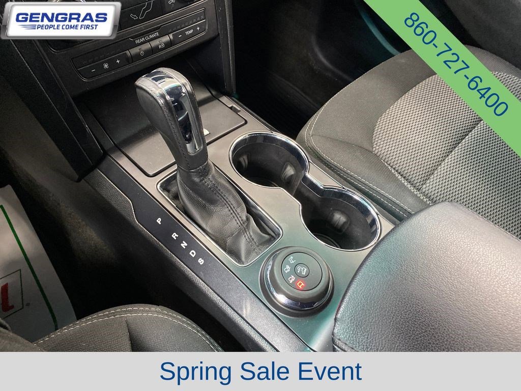Used 2016 Ford Explorer XLT AWD/4WD image 13