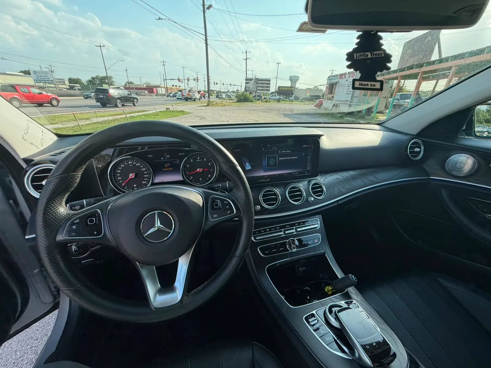 Used 2018 Mercedes-Benz E 300 image 11