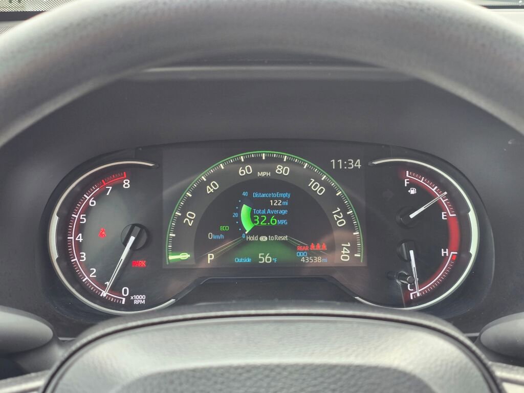 Certified 2024 Toyota RAV4 LE image 28