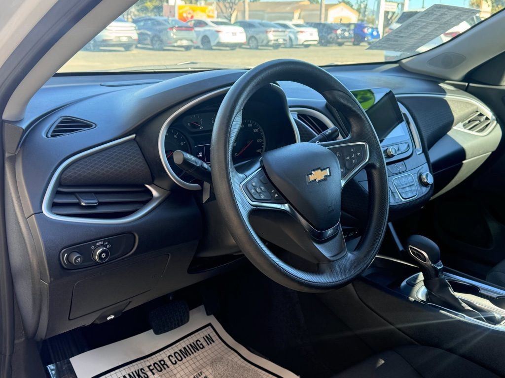 Used 2024 Chevrolet Malibu LT image 12