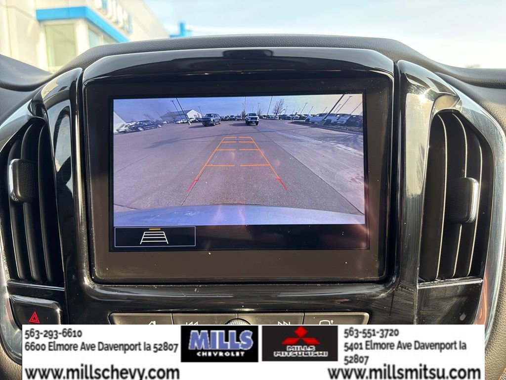 Used 2021 Chevrolet Traverse LT image 21