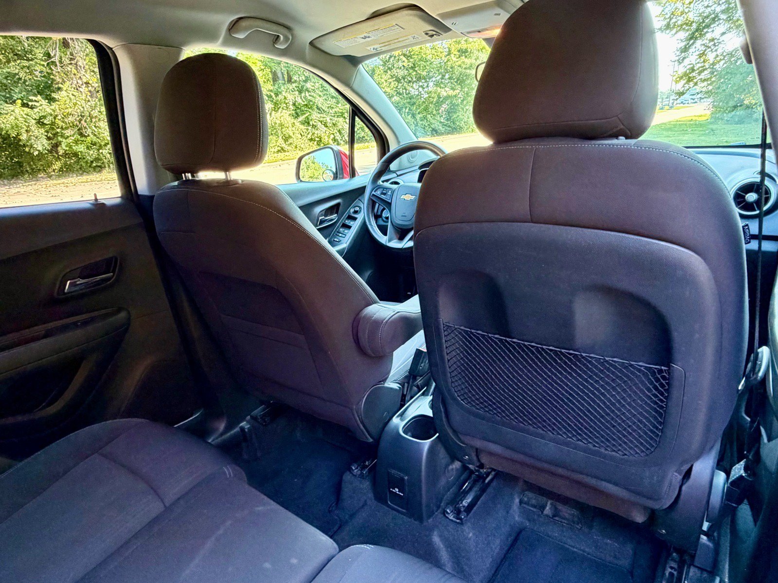 Used 2015 Chevrolet Trax LT w/ LPO, Cargo Package FWD image 16
