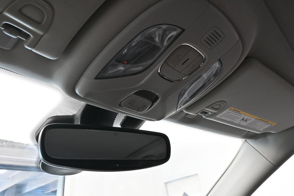 Used 2020 Jeep Compass Latitude FWD image 23