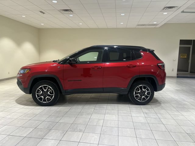 Used 2025 Jeep Compass Trailhawk AWD/4WD video 2