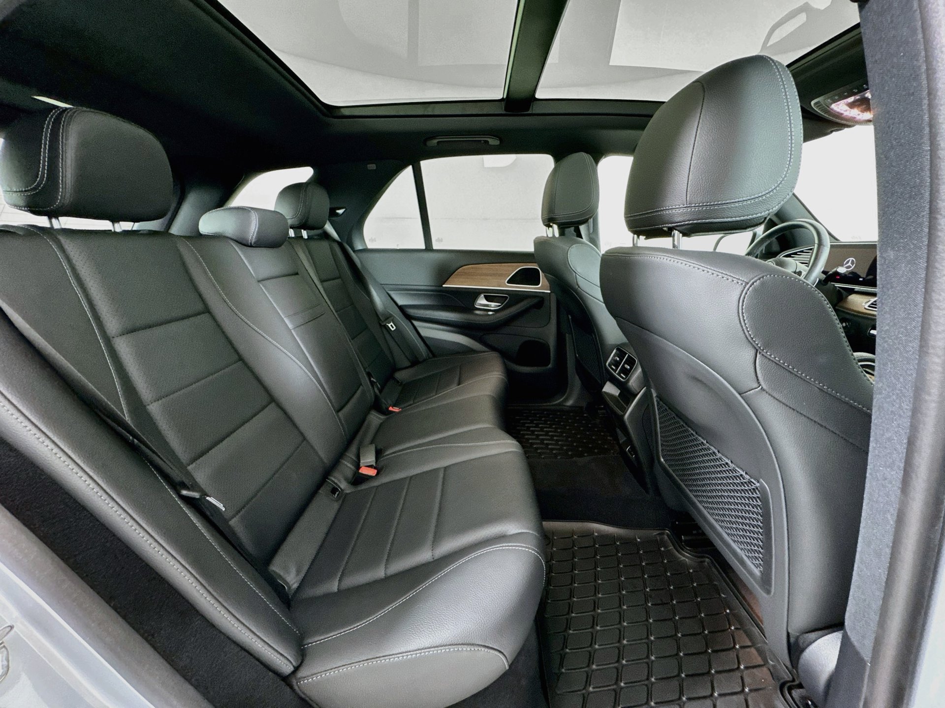 Certified 2025 Mercedes-Benz GLE 350 4MATIC image 30