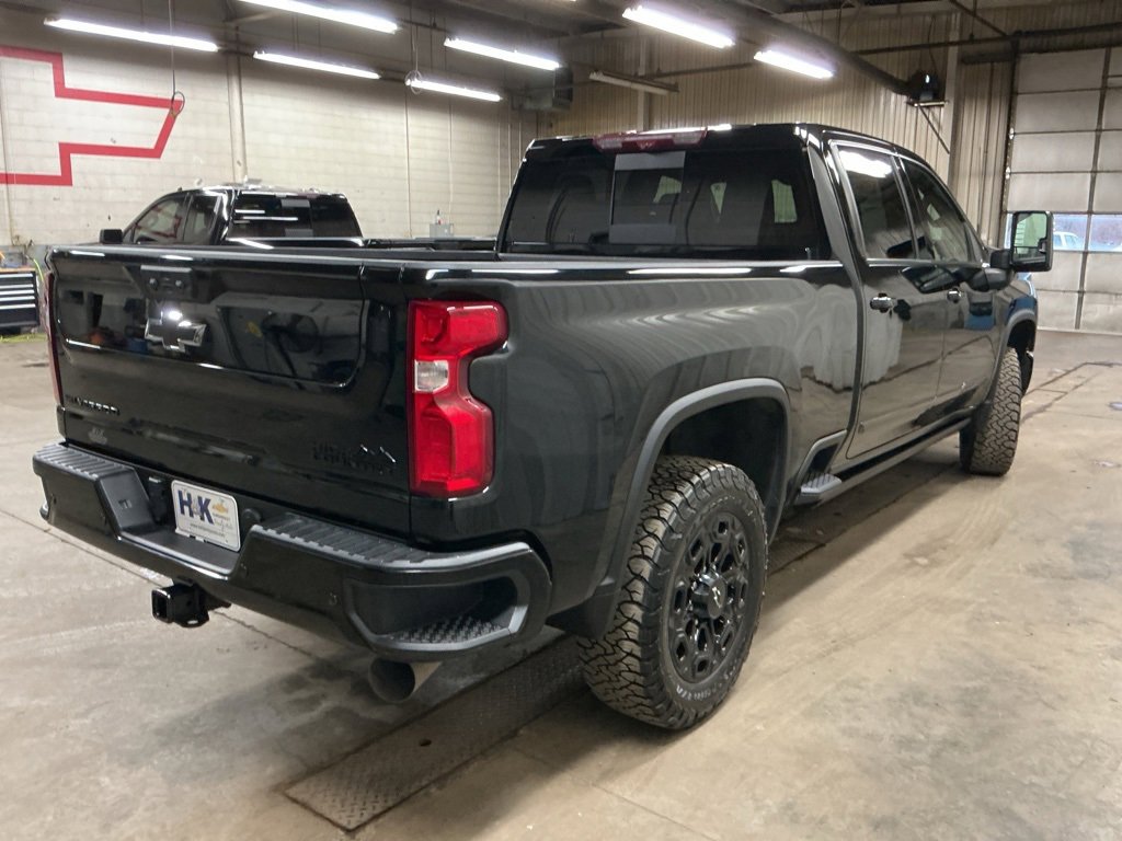 Used 2024 Chevrolet Silverado 2500 High Country w/ High Country Premium Package image 12