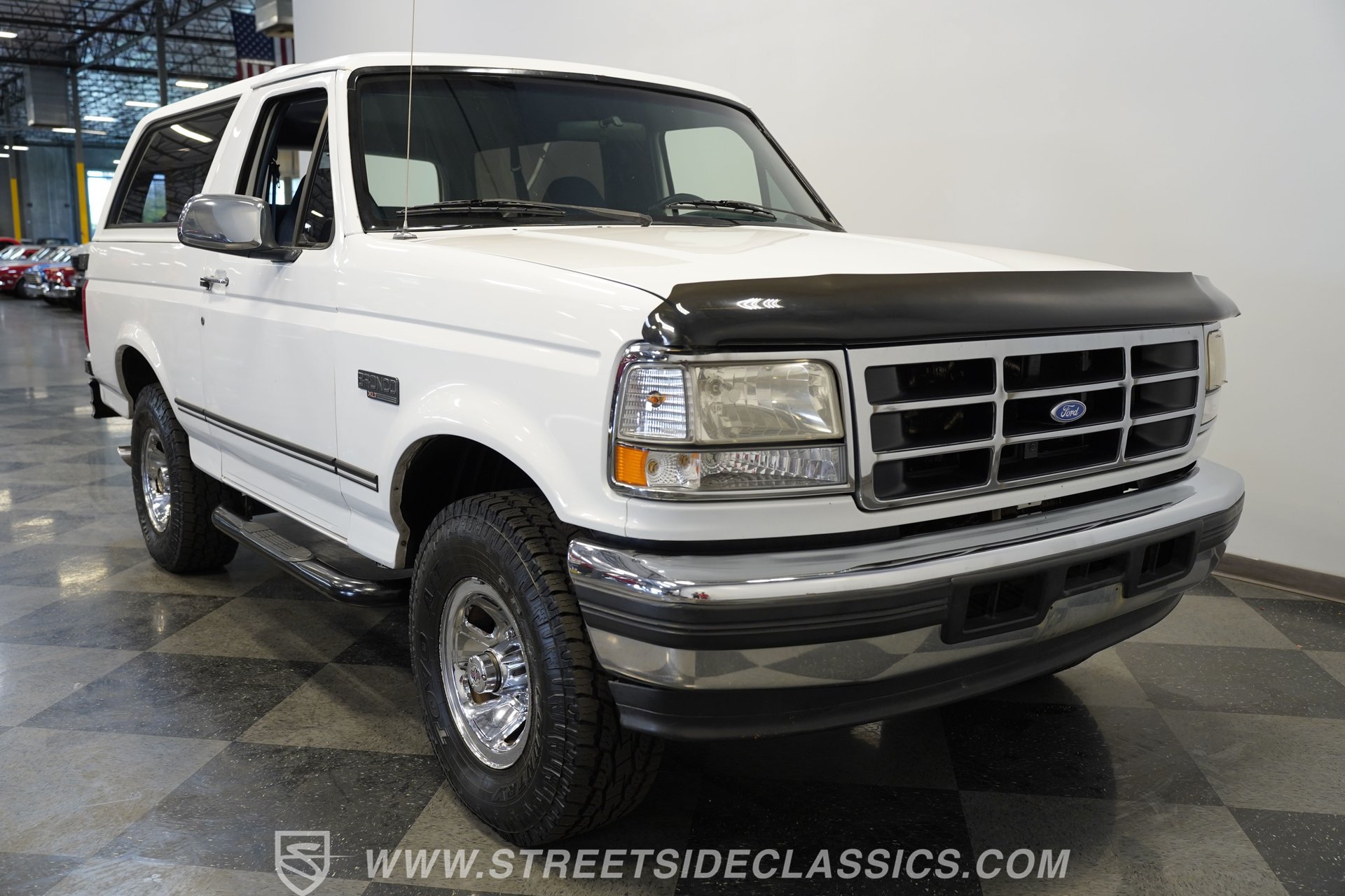Used 1996 Ford Bronco XLT AWD/4WD image 17