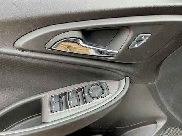 Used 2024 Chevrolet Malibu LT w/ Sport Edition image 23