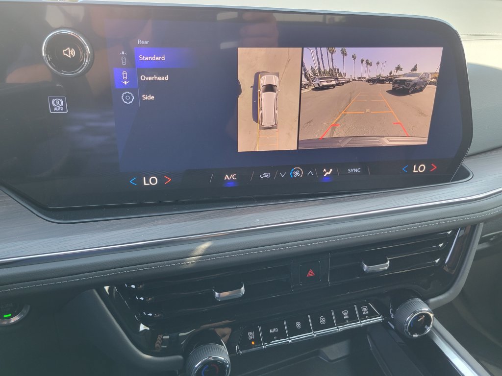 New 2027 Chevrolet Suburban LS RWD image 9
