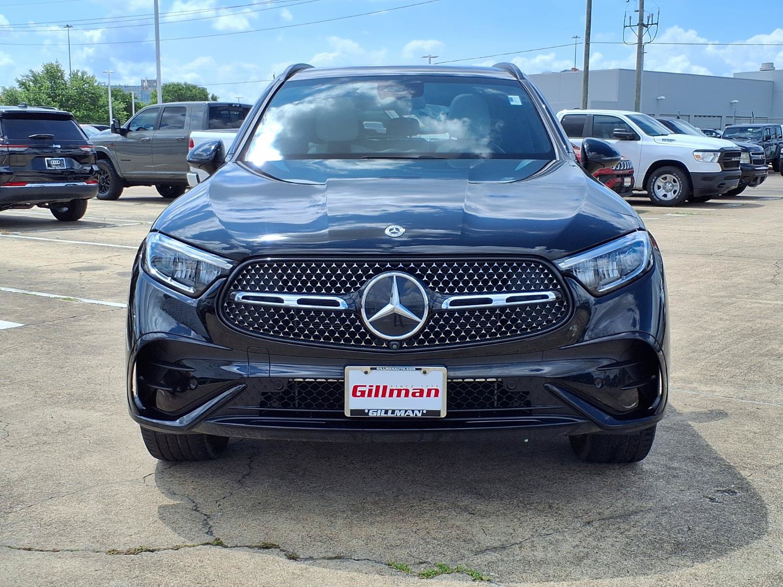 Used 2025 Mercedes-Benz GLC 350e 4MATIC image 23