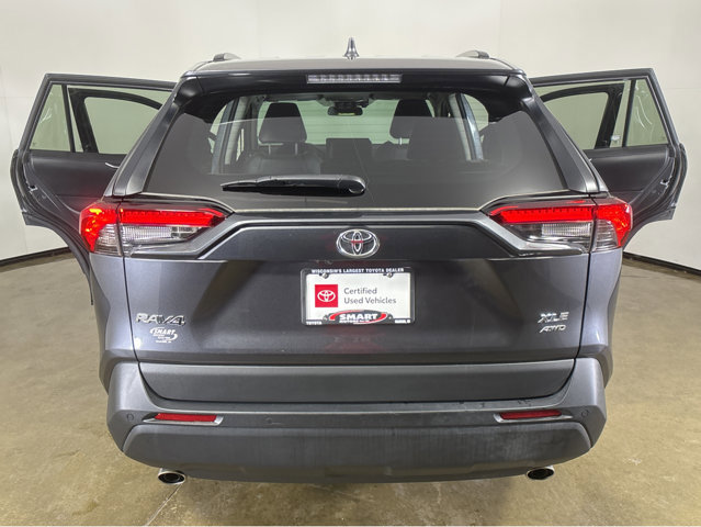 Used 2023 Toyota RAV4 XLE Premium image 19