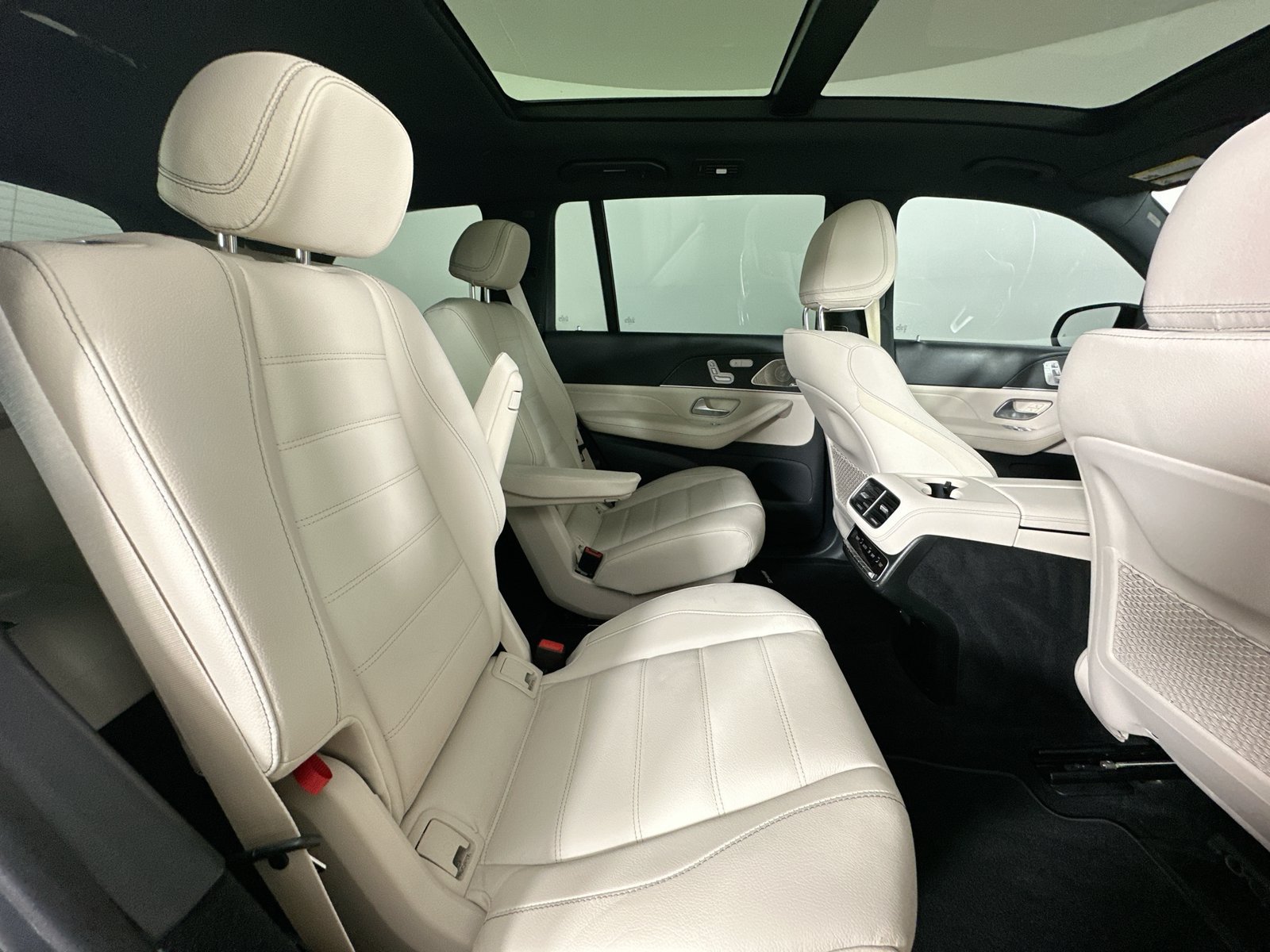 Used 2023 Mercedes-Benz GLS 580 4MATIC image 41