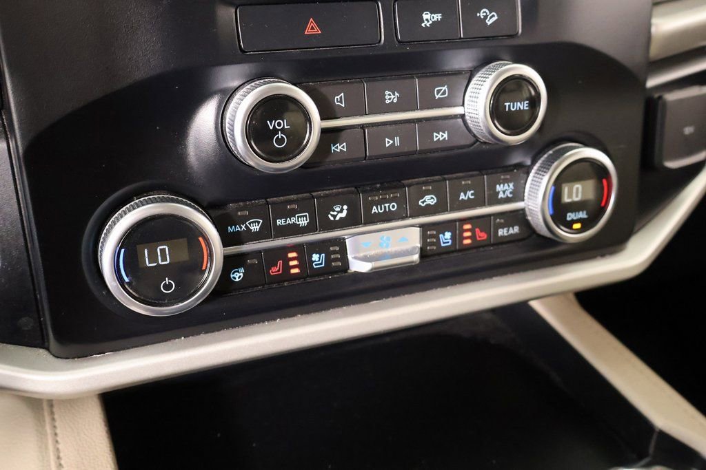 Used 2023 Ford Expedition Max XLT image 7