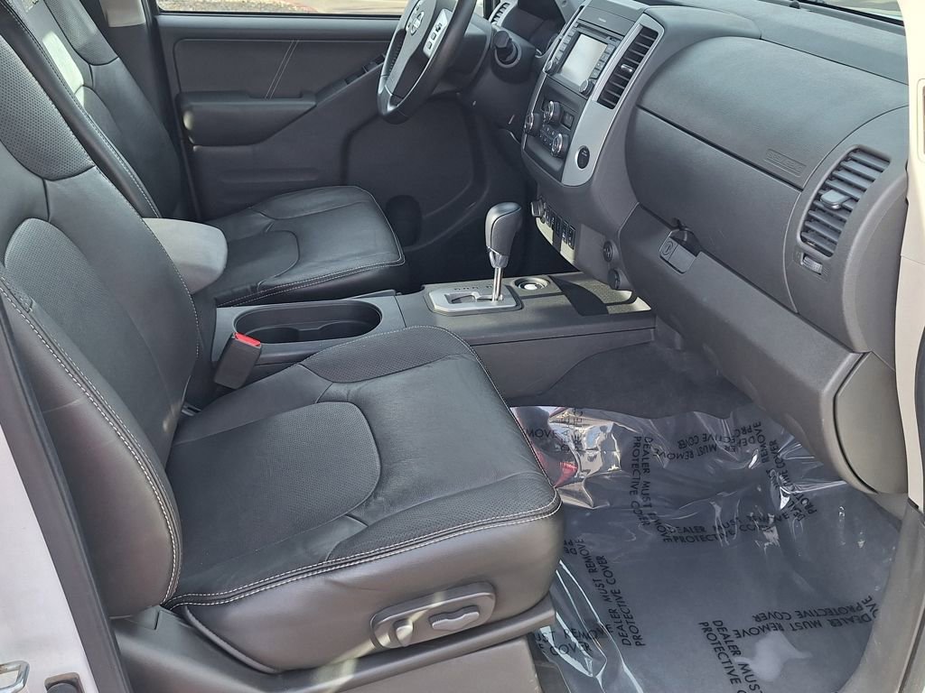 Used 2021 Nissan Frontier PRO-4X w/ Pro-4x Utility Package image 27