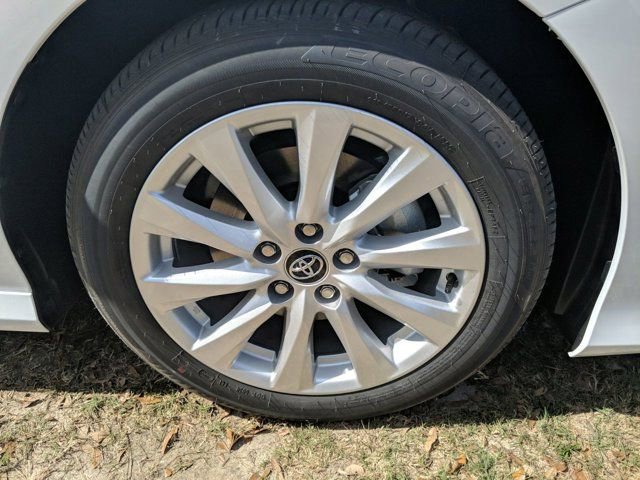 Used 2020 Toyota Camry LE FWD image 11
