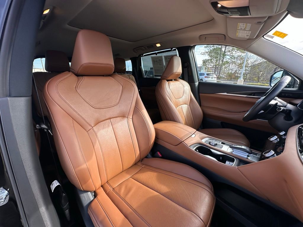 Used 2024 INFINITI QX60 Sensory w/ Vision Package image 30