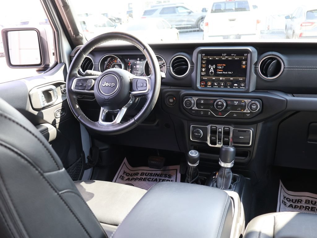 Used 2022 Jeep Gladiator Overland w/ Popular Equipment Package AWD/4WD image 12