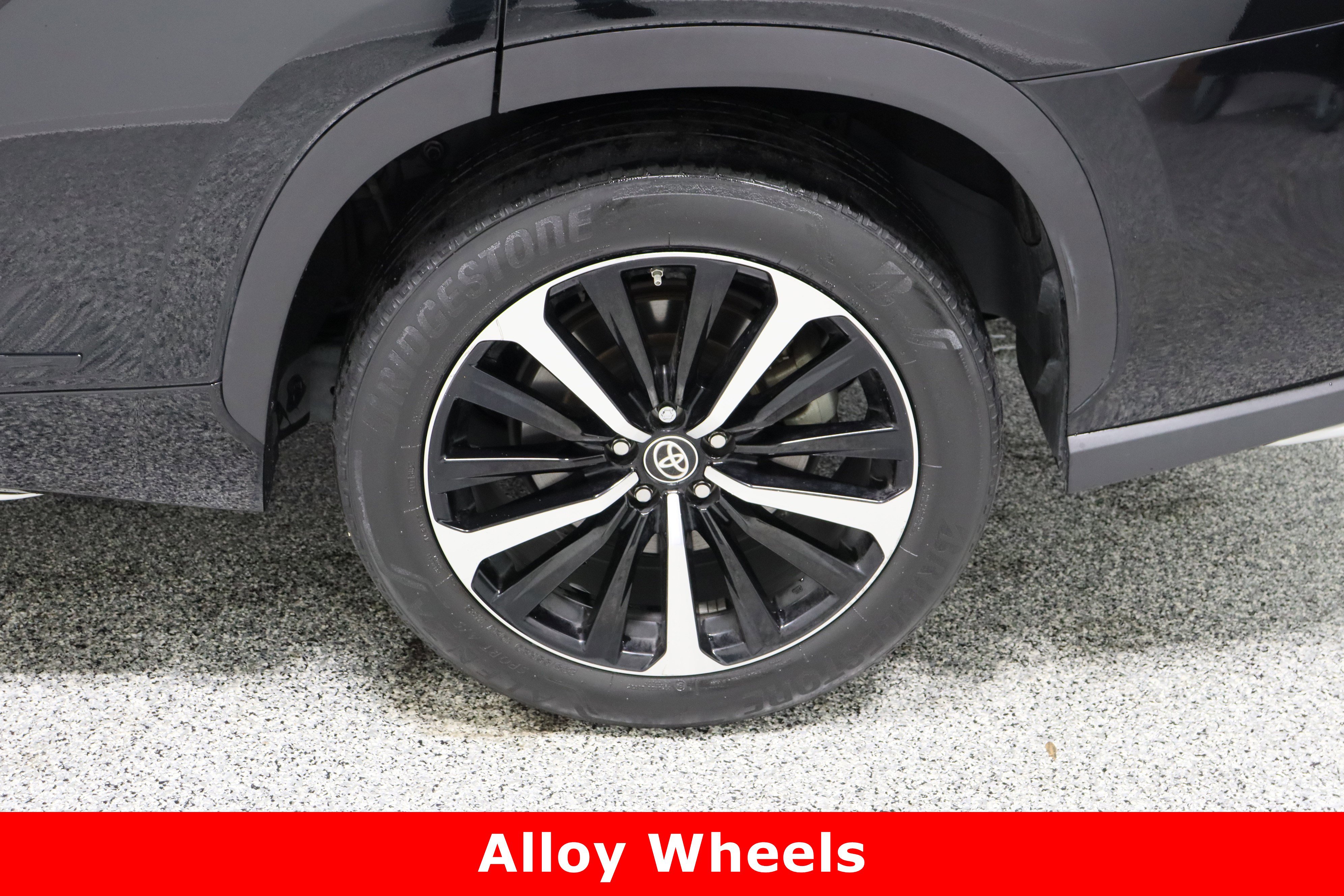 Used 2022 Toyota Highlander XSE image 10