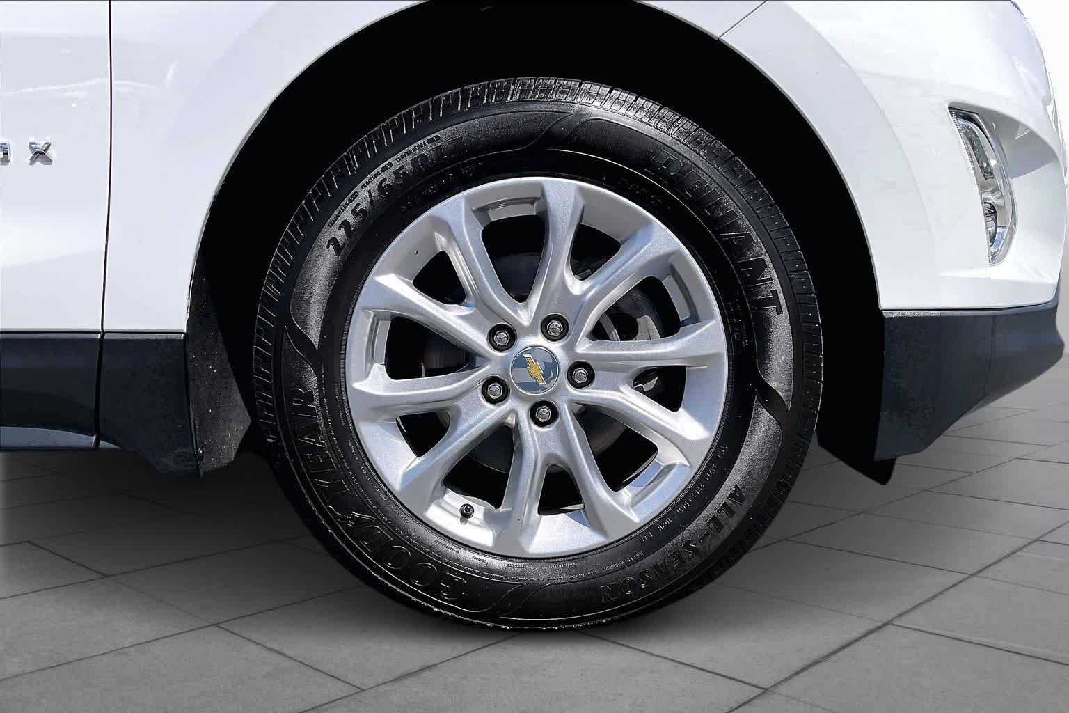 Used 2019 Chevrolet Equinox LT FWD image 10