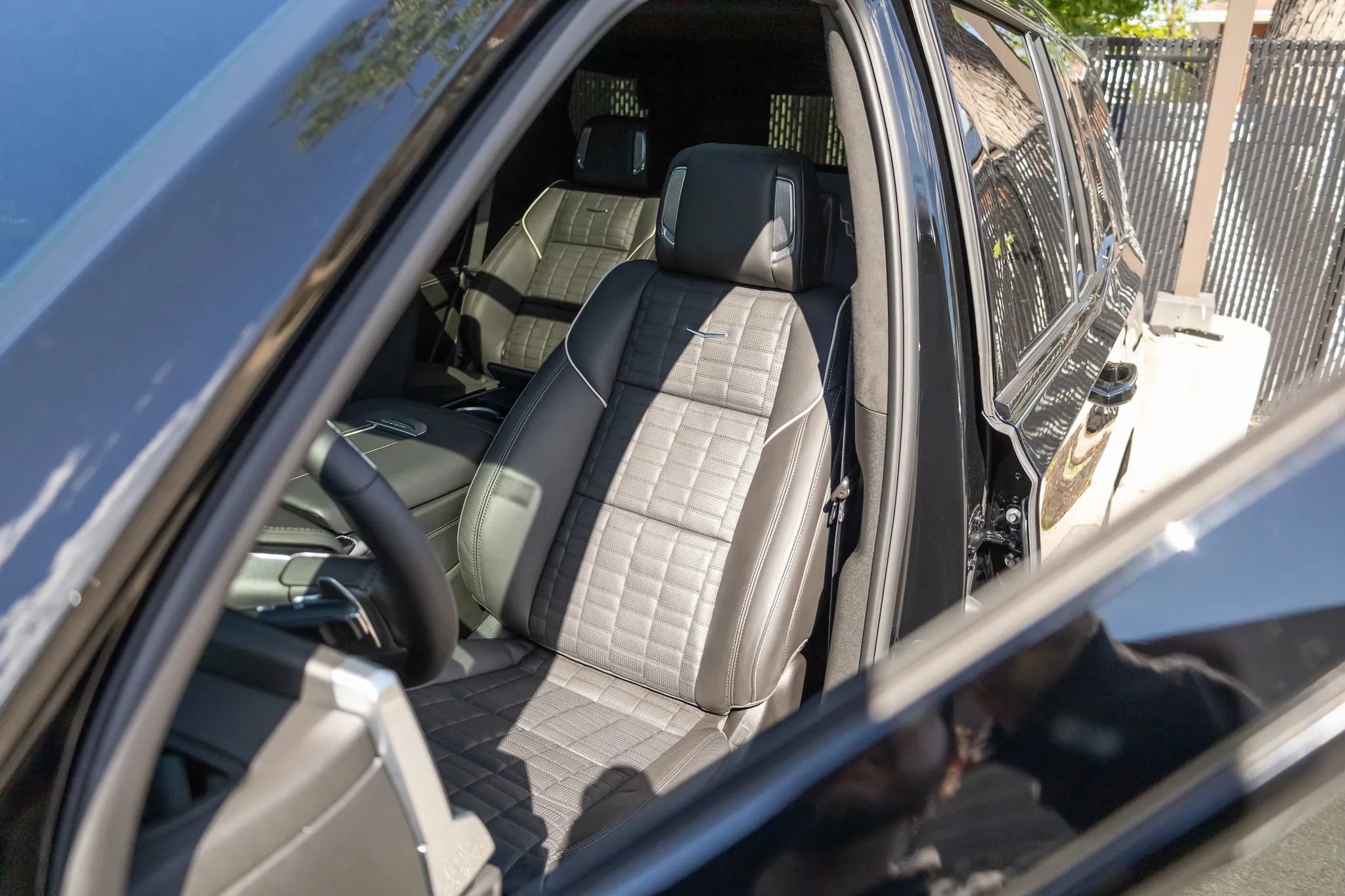 Used 2026 Cadillac Escalade V AWD/4WD image 43