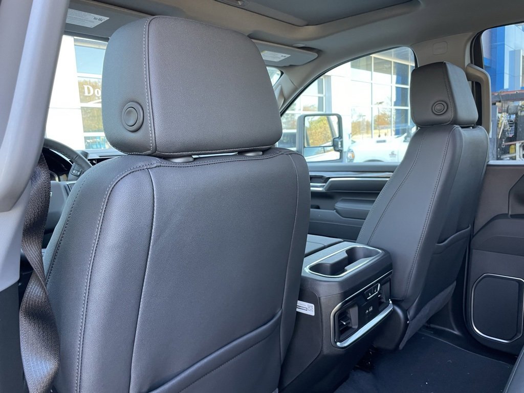 New 2026 Chevrolet Silverado 3500 LTZ w/ LTZ Convenience Package image 26