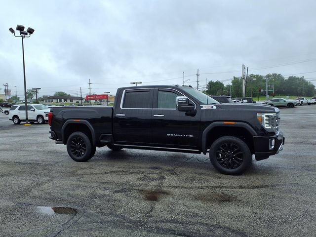 Used 2021 GMC Sierra 2500 Denali w/ Denali Black Diamond Edition AWD/4WD image 11